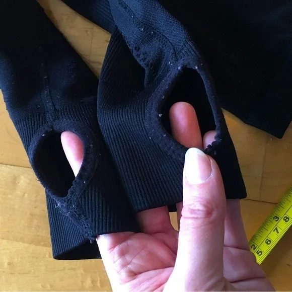 Fabletics Full Zip Lightweight Hoodie, Thumbholes, Pockets, Black, XS - Picture 4 of 14